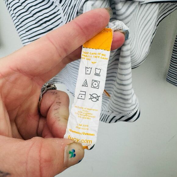 Lucy Black And White Striped Scoop Neck Long Sleeve Tee Women’s Size M - Picture 4 of 7